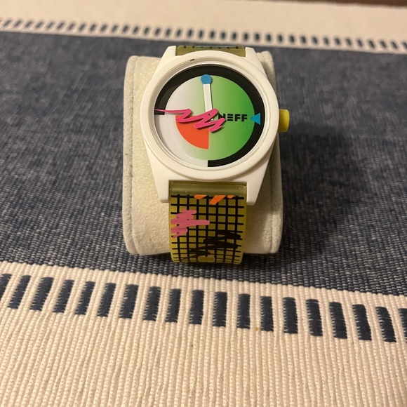 NEFF Men's Daily Wild Analog Watch - Picture 2 of 8